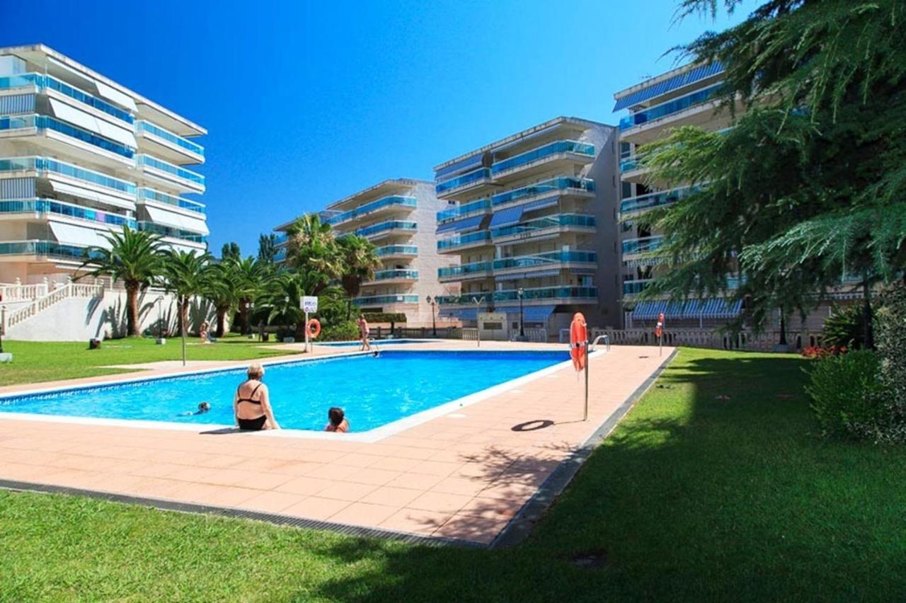 Uhc Village Park Apartments Salou Exterior photo